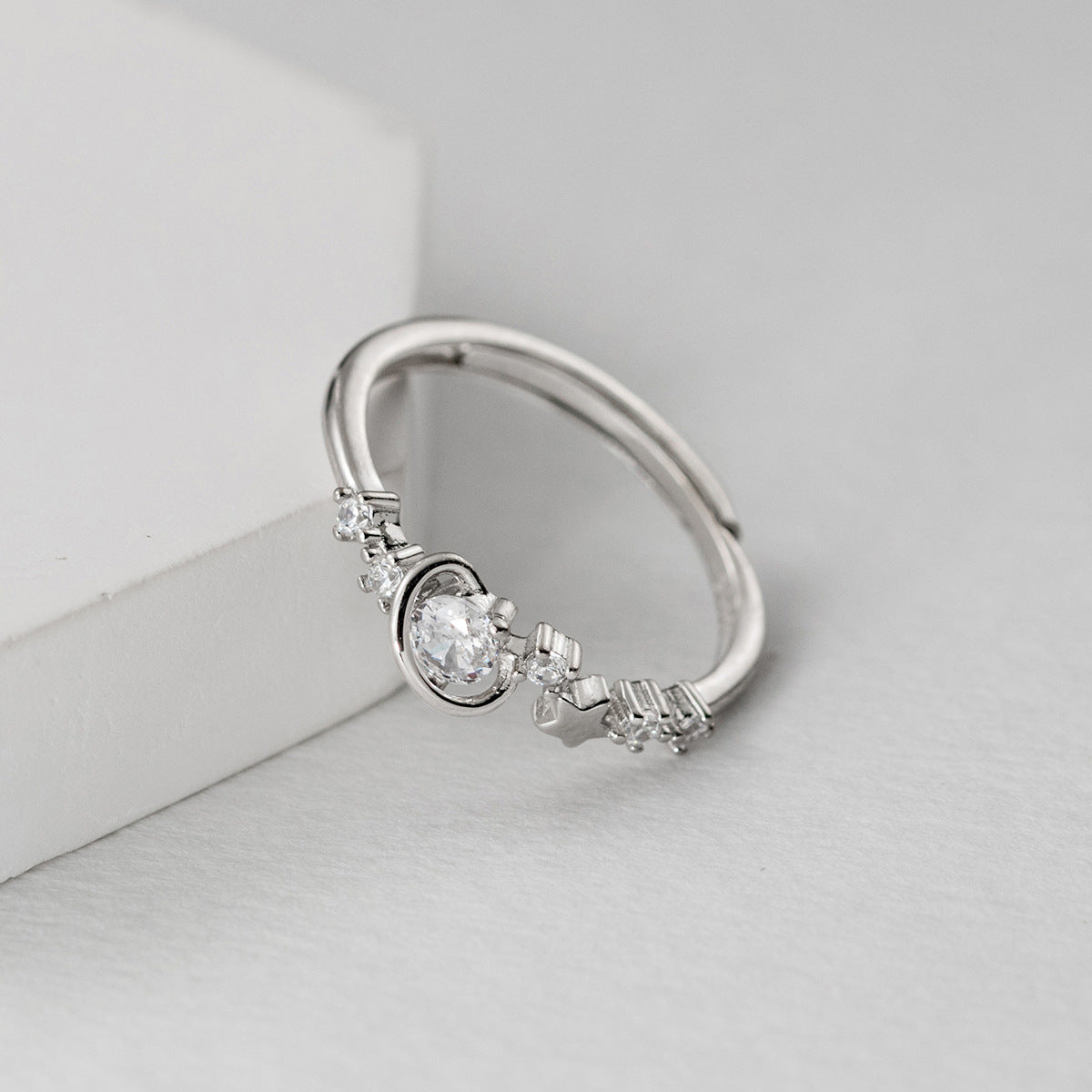 Star Light Diamond Ring